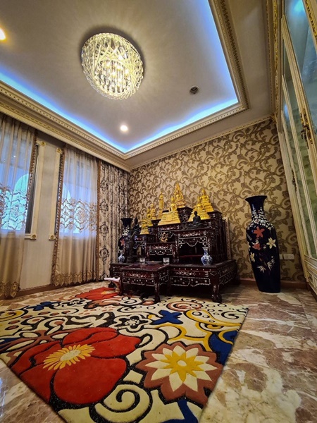 ขาย คฤหาสน์หรู 3ชั้น สไตล์หลุยส์ ตกแต่งสวยพร้อมอยู่ พื้นที่กว่า1000ตรม. ซ.ประชาอุทิศ33 เขตทุ่งครุ
