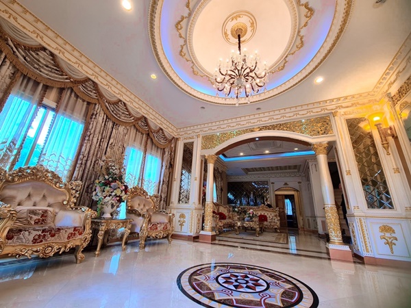 ขาย คฤหาสน์หรู 3ชั้น สไตล์หลุยส์ ตกแต่งสวยพร้อมอยู่ พื้นที่กว่า1000ตรม. ซ.ประชาอุทิศ33 เขตทุ่งครุ