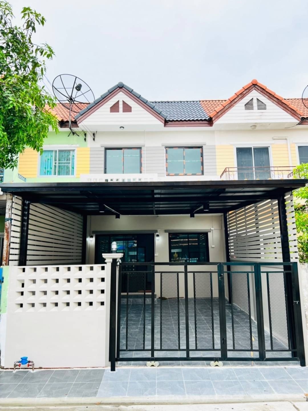 #ขาย หมู่บ้าน ณนนท์ ต้นทางวัดลาดปลาดุก  จากถนนกาญจนาฯ ไม่ถึง 2 กม.