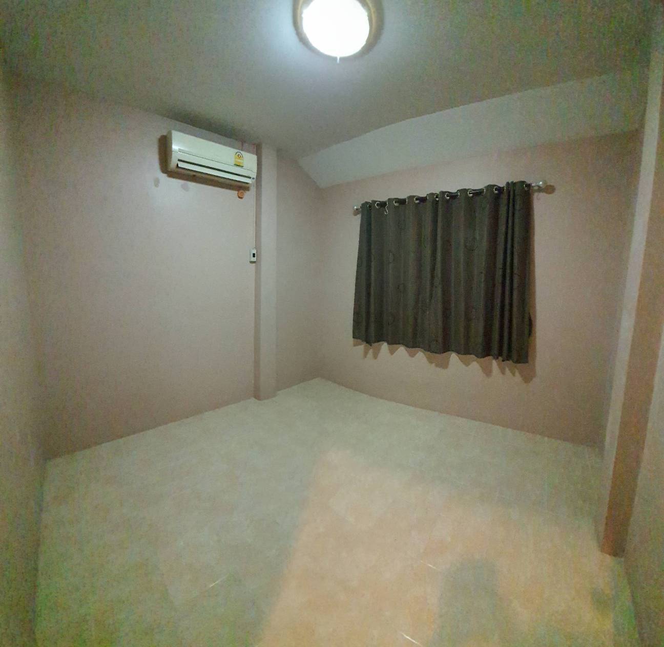 ขายบ้านเดี่ยว 1 ชั้น 35 ตรว. ม.นันทวัน 10 ถ.เลียบวารี 37 หนองจอก ฟรีค่าโอน