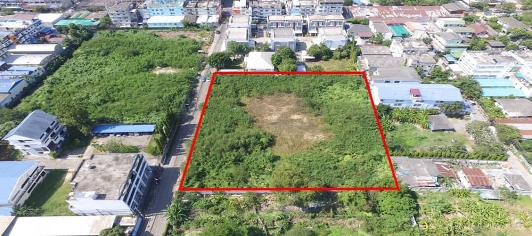 ที่ดินแปลงสวย ราคาพิเศษ 3 ไร่เศษ เหมาะทำสำนักงาน คอนโด เเละหอพัก ใกล้สิ่งอำนวยความสะดวกทุกอย่าง ใกล้รถไฟฟ้าสถานีเพชรเกษม 48 หลัง ม.สยาม  KK0667S