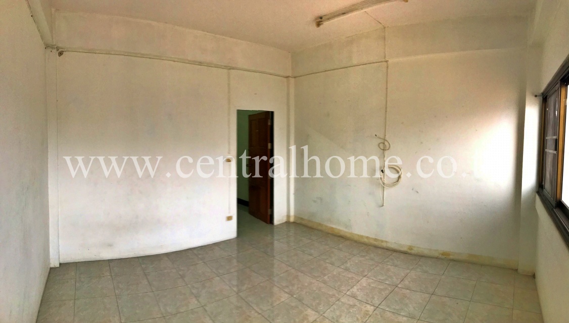 อาคารพาณิชย์  4 ชั้น ติดถนนนครอินทร์ นนทบุรี