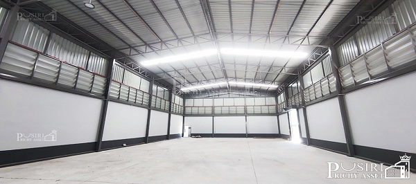 โรงงานโมเดิร์น ขนาดกระทัดรัด 227 ตารางวา ราคาพิเศษ เพียง 9.9 ล้าน พร้อมออฟฟิต 2 ชั้น พื้นที่ 554 ตร.ม. มี 2 หลัง ใกล้ ถ. เศรษฐกิจ 