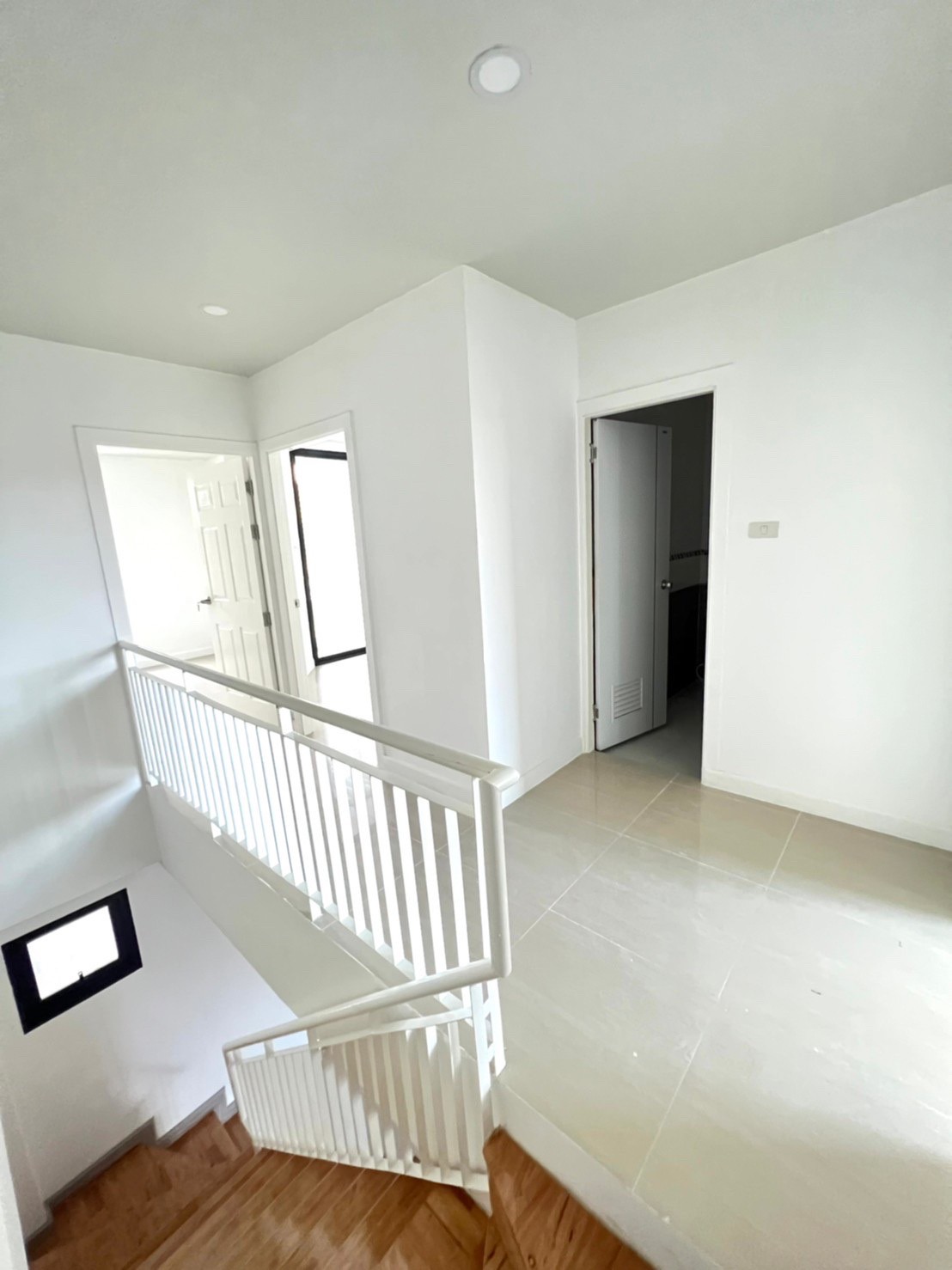 Agent Post ขายถูก ทาวน์เฮ้า2 ชั้น (Renovateใหม่) แปลงริม
