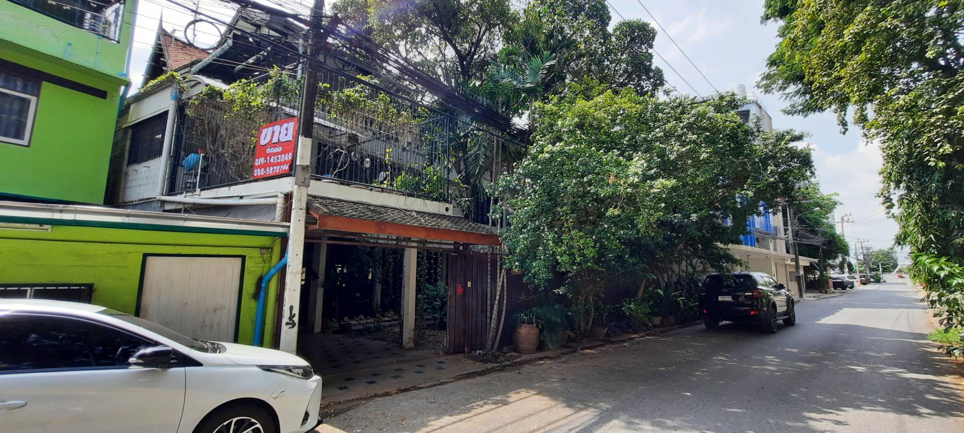 ขายบ้านเดี่ยว 3ชั้น ถนนสุขุมวิท101 ซอยปุณณวิถี  74 ตร.ว ติดถนนสาธารณสองด้าน เหมาะอยู่อาศัยหรือลงทุนทำธุรกิจเพิ่มเติมได้ ใก้ลรถไฟฟ้า ต่อรองได้