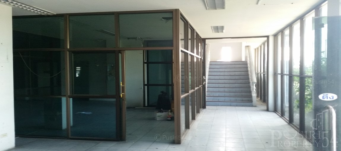 โรงงานสุดคุ้ม เกือบ 9 ไร่ บ้านโป่ง พร้อมใบ รง.4 ตัวโรงงานพื้นที่ใช้สอยมากถึง 8,900 ตารางเมตร พร้อมออฟฟิต 3 ชั้น ย้ายเข้าทำกิจการได้ทันที ขายโรงงานราชบุรี  KK2072S