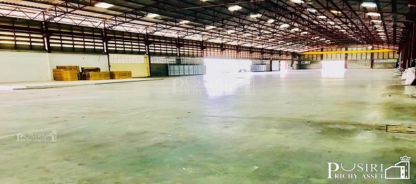 โรงงาน/โชว์รูม ให้เช่าแล้ว ติดถนนใหญ่ ทำเลดี เป็นจุดเด่น เหมาะแก่การทำธุรกิจ ริมถนน สายแสงชูโต KK4813R