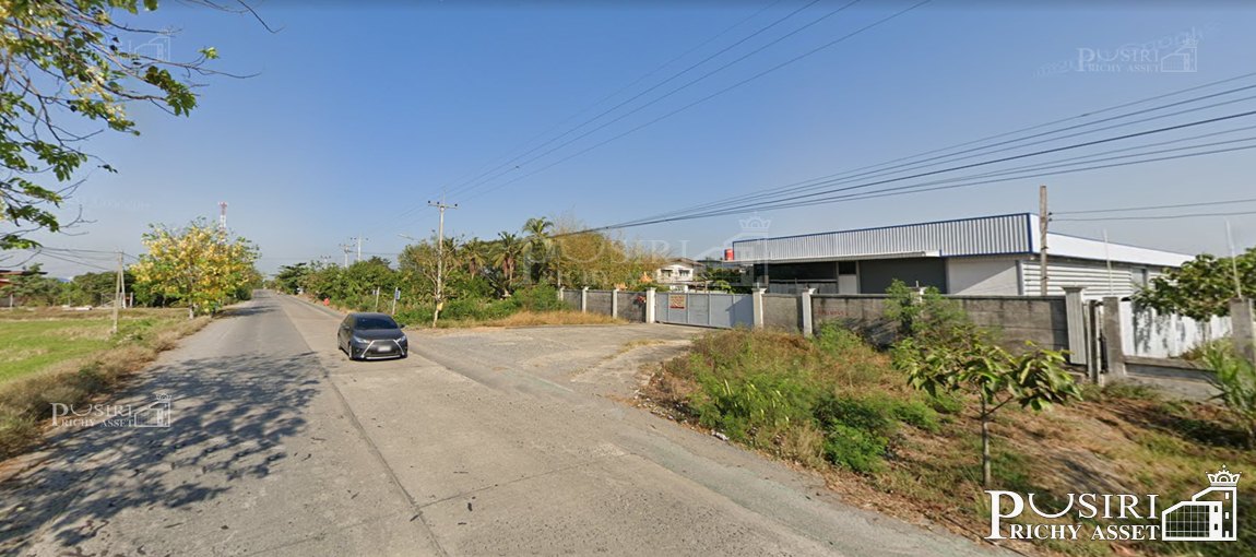 ที่ดิน 3 ไร่ มาพร้อมโกดัง ต่อเติมได้อีก แถมประหยัดเวลาในการถมดิน พื้นที่แวดล้อมบรรยากาศดี ให้ความรู้สึกปลอดภัยเป็นส่วนตัว และเดินทางง่าย  ขายโกดังฉะเชิงเทรา  KK2495S