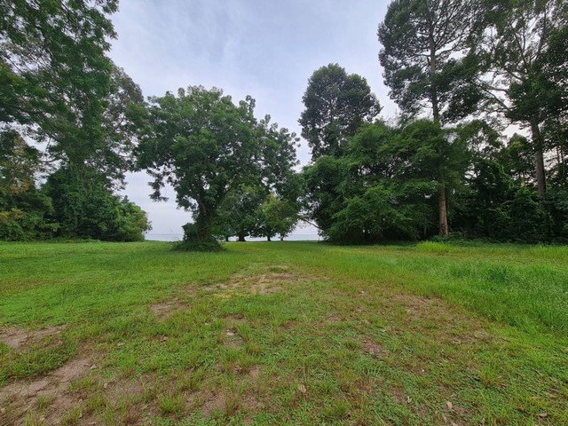 ขายที่ดินริมทะเลวิวสวย (PRIVATE ZONE) กลางอ่าวเจริญ   อำเภอแกลง จังหวัดระยอง