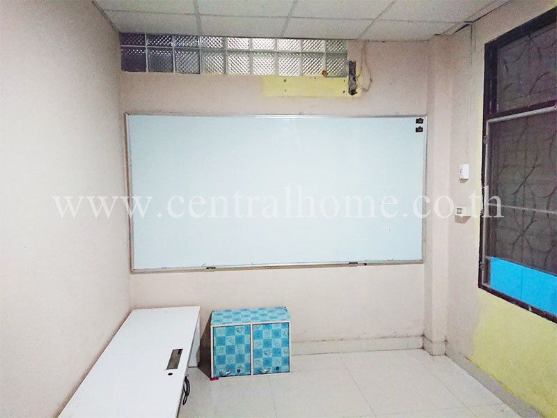 อาคารพาณิชย์ เทิดราชัน 43 หลังริม ทำเลดี