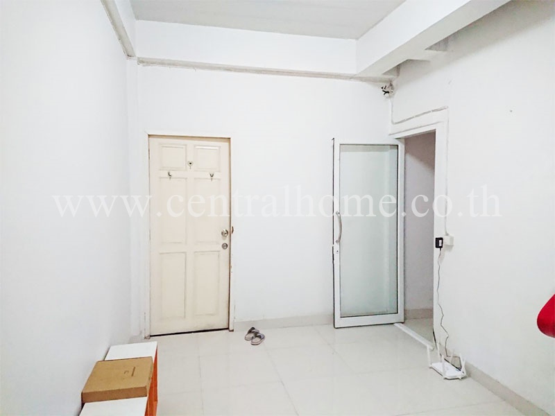 อาคารพาณิชย์ เทิดราชัน 43 หลังริม ทำเลดี