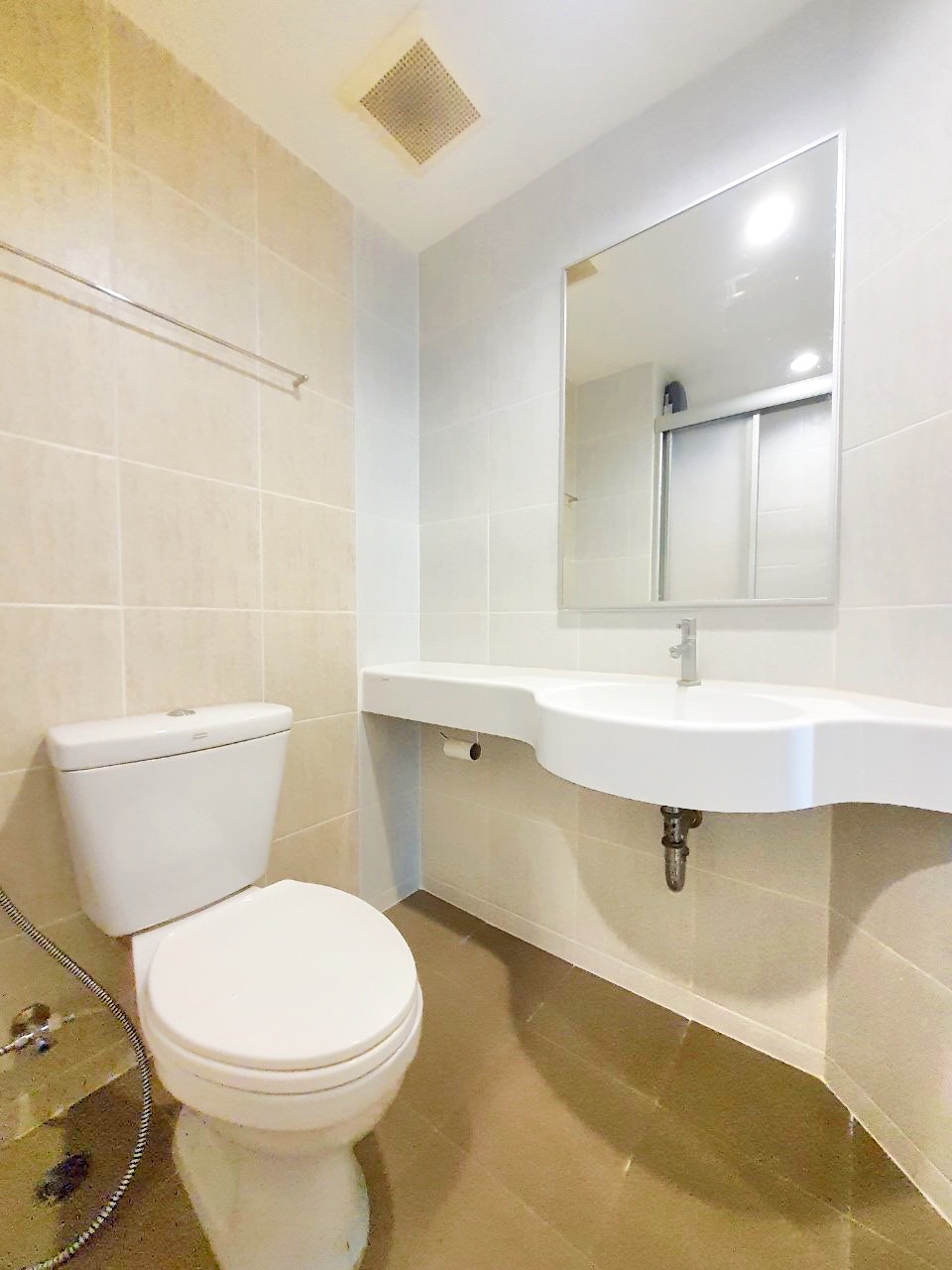 GP127 ให้เช่า ลุมพินี ปาร์ค นวมินทร์ - ศรีบูรพา ห้องใหม่ สะอาด พร้อมอยู่ เดินทางสะดวกมาก