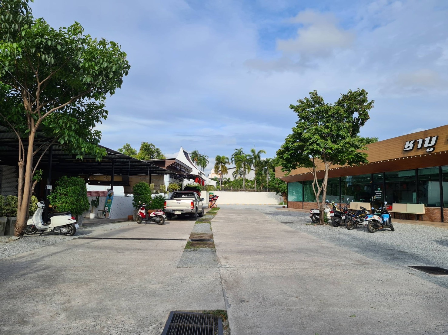 เซ้งด่วน ร้านอาหารพร้อมเปิดได้เลย [กิจการยังดำเนินการอยู่] ชลบุรี