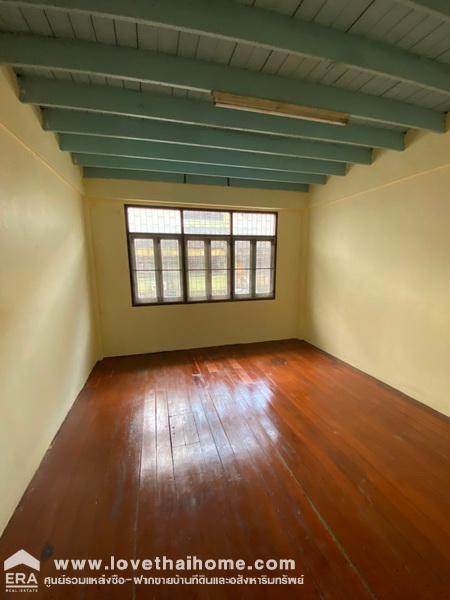 ขายตึกแถว3ชั้นติดถนนลาดพร้าว80 ห่างจากถนนเพียง 70 เมตร อยู่ใกล้รถไฟฟ้าสายสีเหลือง-สถานีลาดพร้าว71 เพียง 300 เมตร พื้นที่10ตรว. ปัจจุบันปล่อยให้เช่า