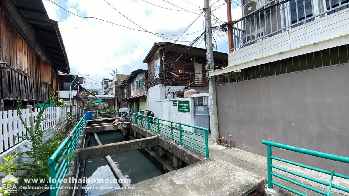 ขายที่ดินถนนจันทน์34 พื้นที่80ตรว. พร้อมสิ่งปลูกสร้างบ้านไม้ ราคาถูกแบบนี้หาไม่ได้ที่ไหนอีกแล้ว ทำเลดีมาก อยู่ย่านใจกลางเมือง ทำเลทอง คุ้มค่าคุ้มราคาแน่นอน ใกล้เอเชียทีค เดอะ ริเวอร์ฟรอนท์
