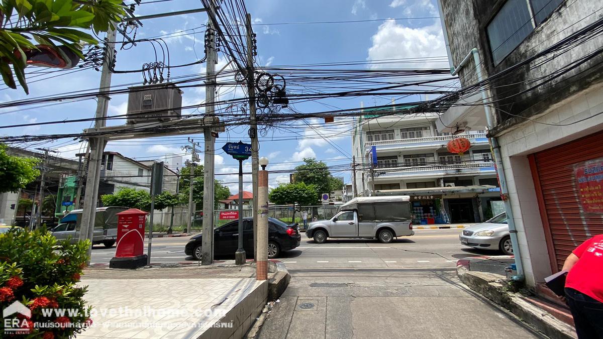 ขายที่ดินถนนจันทน์34 พื้นที่80ตรว. พร้อมสิ่งปลูกสร้างบ้านไม้ ราคาถูกแบบนี้หาไม่ได้ที่ไหนอีกแล้ว ทำเลดีมาก อยู่ย่านใจกลางเมือง ทำเลทอง คุ้มค่าคุ้มราคาแน่นอน ใกล้เอเชียทีค เดอะ ริเวอร์ฟรอนท์