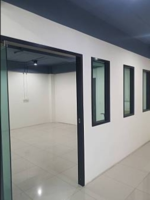 ***ให้เช่าตึก 3 ชั้น ทำเลทอง เดินทางสะดวก ใกล้ ร.ร.ราชวินิตบางแก้ว