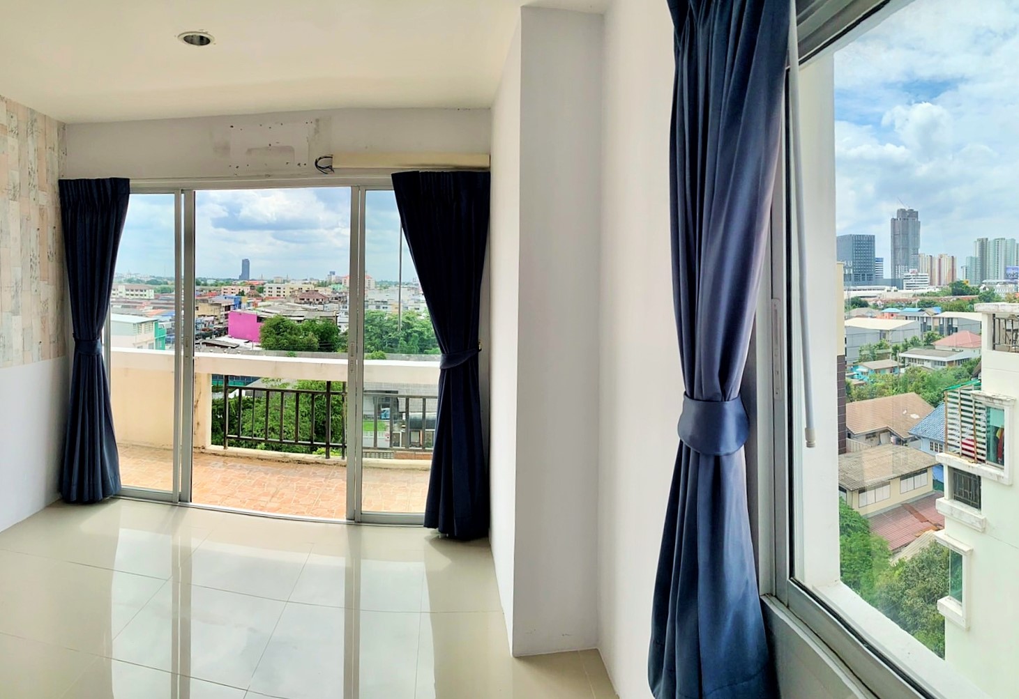 ขายด่วน! ฟรีโอน! เดอะบรีส คอนโด เรวดี32 ชั้น8 ห้องมุม วิวเมือง ระเบียงกว้าง 42ตรม. ใกล้ตลาด MRT กระทรวงสาธารณสุข, ศูนย์ราชการ