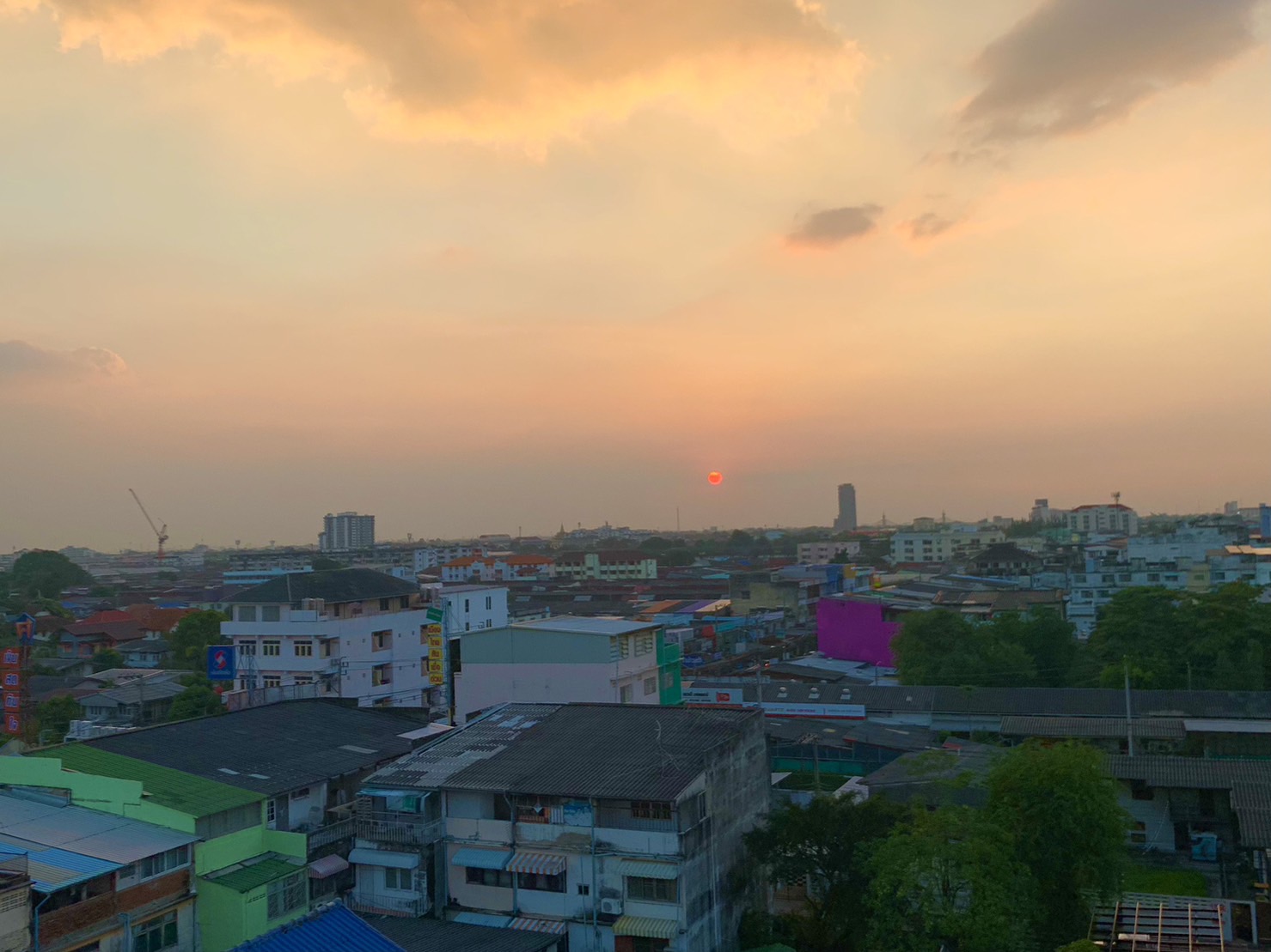 ขายด่วน! ฟรีโอน! เดอะบรีส คอนโด เรวดี32 ชั้น8 ห้องมุม วิวเมือง ระเบียงกว้าง 42ตรม. ใกล้ตลาด MRT กระทรวงสาธารณสุข, ศูนย์ราชการ