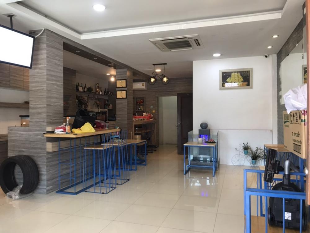 ขายอาคารพาณิชย์ รามอินทรา คู้บอน 3 ชั้นครึ่ง+ดาดฟ้า