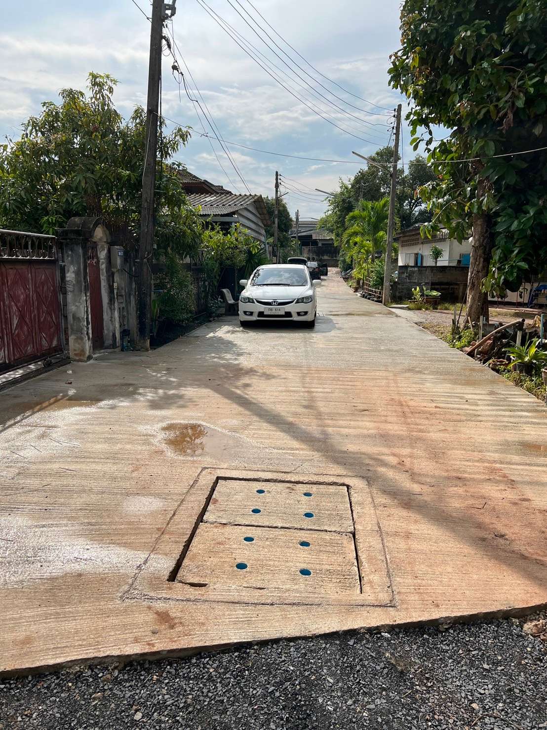 ขายที่ดินถมแล้ว ทำเลดี ถนนดอนนก ตำบลมะขามเตี้ย อำเภอเมืองสุราษฎร์ธานี (เจ้าของขายเอง)