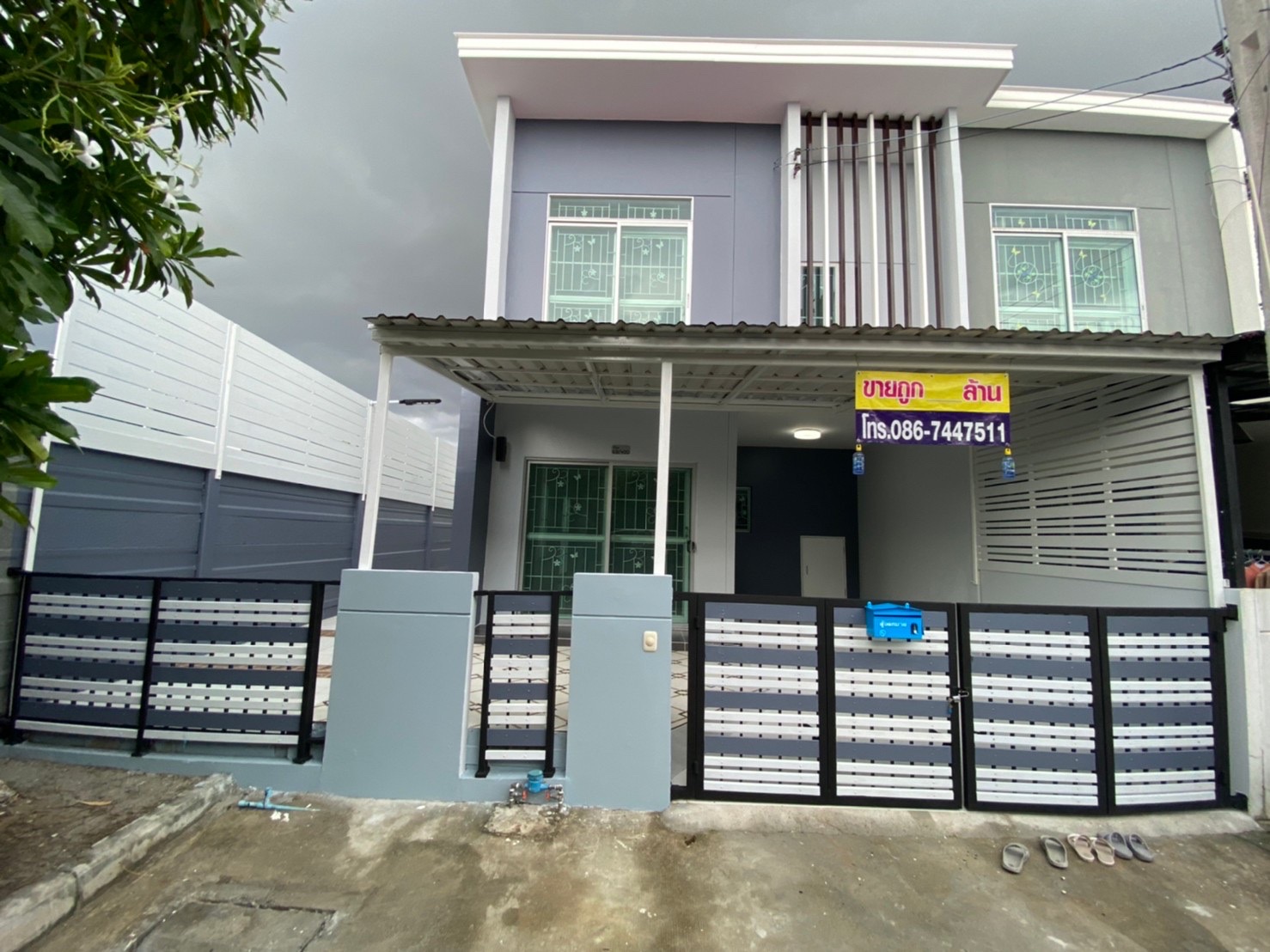 ขายถูก พฤกษา103 สำโรง-ปู่เจ้า บ้านมุม ตกแต่งสวย พร้อมอยู่  มีพื้นที่ด้านข้างเหลือๆ 