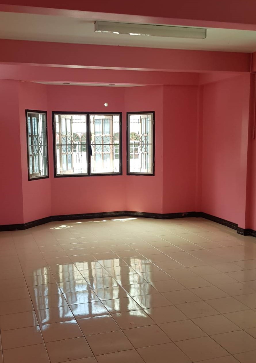 ให้เช่าบ้านเดี่ยวหลังใหญ่ ซ.อิสรภาพ 5  เดินทางสะดวก ใกล้วงเวียนใหญ่ icon siam