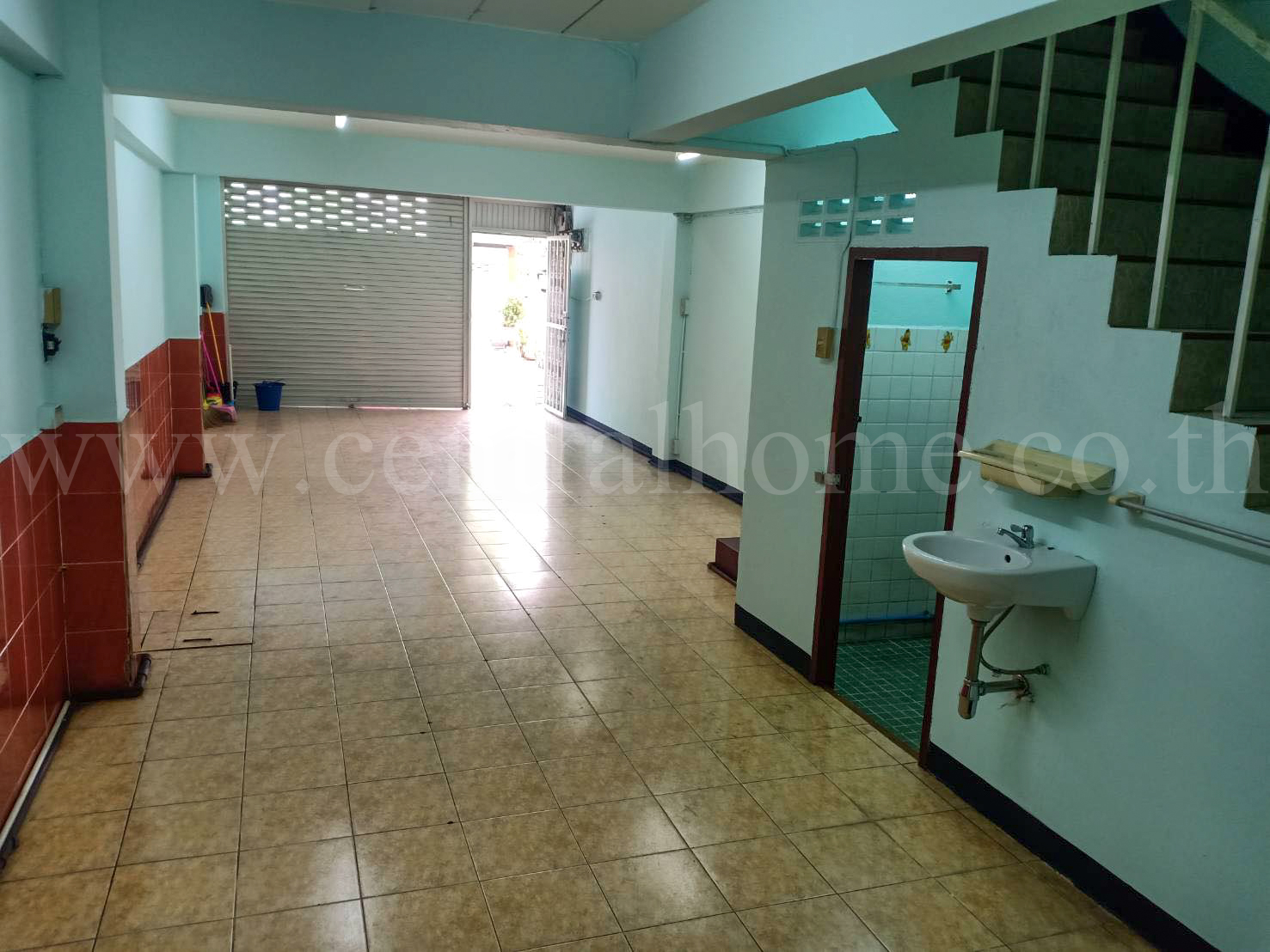 อาคารพาณิชย์ ซอย รัตนาธิเบศร์ 3 เรวดี ใกล้ MRT ศูนย์ราชการนนทบุรี