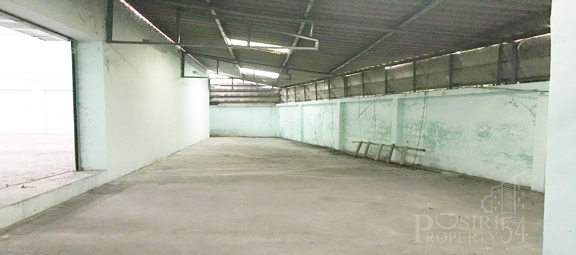 ขาย/ให้เช่า 300 ตร.ม.เดินทางสะดวก ใกล้ถนนหลักเส้นเพชรเกษม เพียง 300 เมตร อ้อมน้อย KK2839S