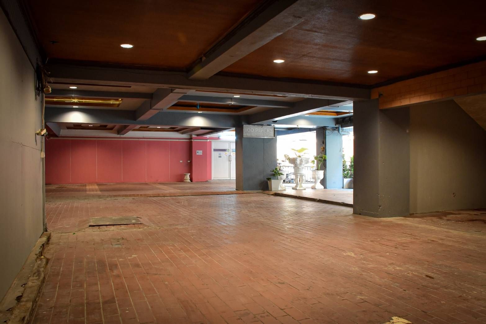 ให้เช่า /Rent/租 อาคารพาณิชย์ 8 ชั้น ทำเลดี ย่านสุขุมวิท บางนา