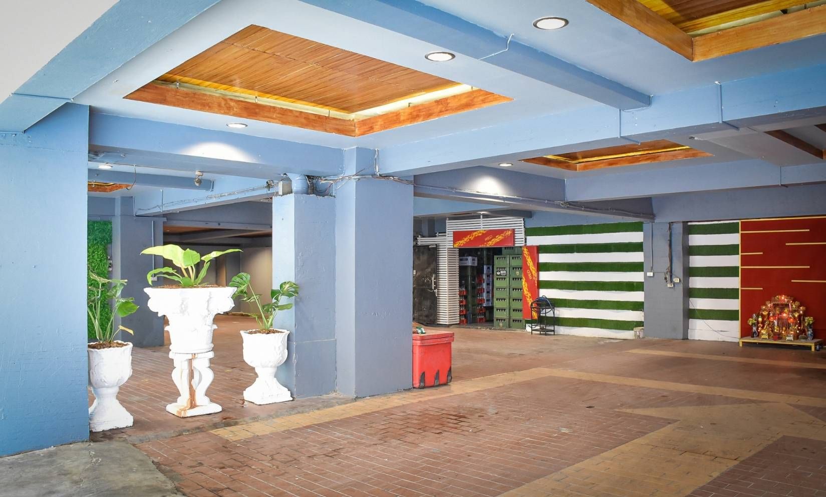 ให้เช่า /Rent/租 อาคารพาณิชย์ 8 ชั้น ทำเลดี ย่านสุขุมวิท บางนา