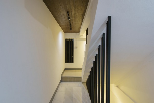 ขายโฮสเทลขนาดเล็ก 5 ชั้นรวมชั้นด่านฟ้า พร้อมเฟอร์นิเจอร์ลอยครบสามารถเริ่มธุรกิจได้ทันที พร้อมฐานลูกค้า อ.เมืองเชียงใหม่ จ.เชียงใหม่