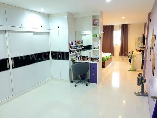 อาคารพาณิชย์ 2 คูหา หมู่บ้าน ดีเค บางบอน