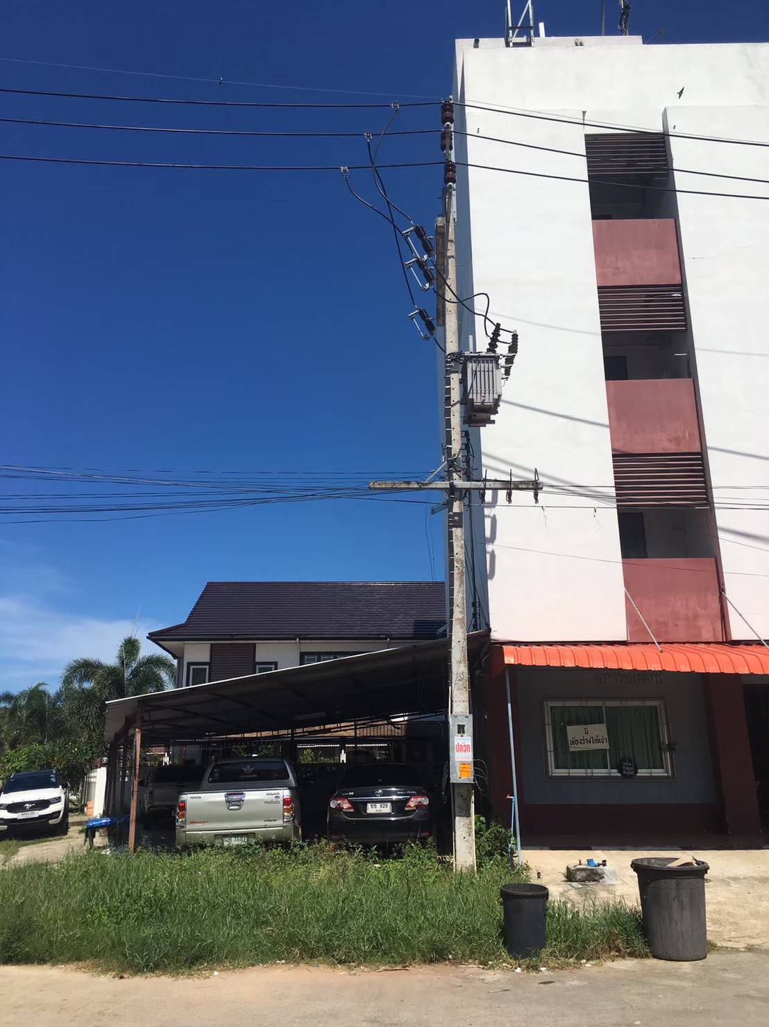 ขายหอพัก 4 ชั้น ทำเลดี ใกล้โรงเรียนนวมินทร์ สงขลา ใกล้ห้าแยกน้ำกระจาย 