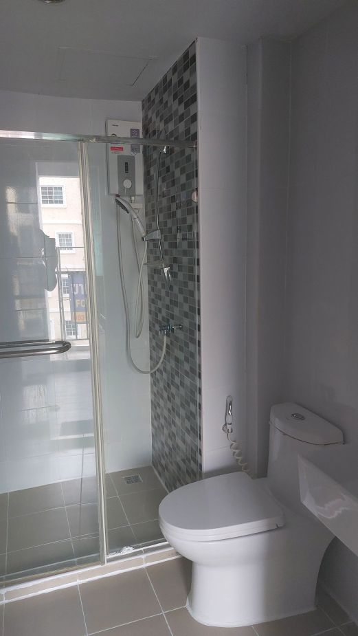 ขายถูก  Condo Grand Tulip @อ้อมน้อย (Private Zone) 28.4 ตร.ม. ห้องใหญ่ วิวสระว่ายน้ำ 