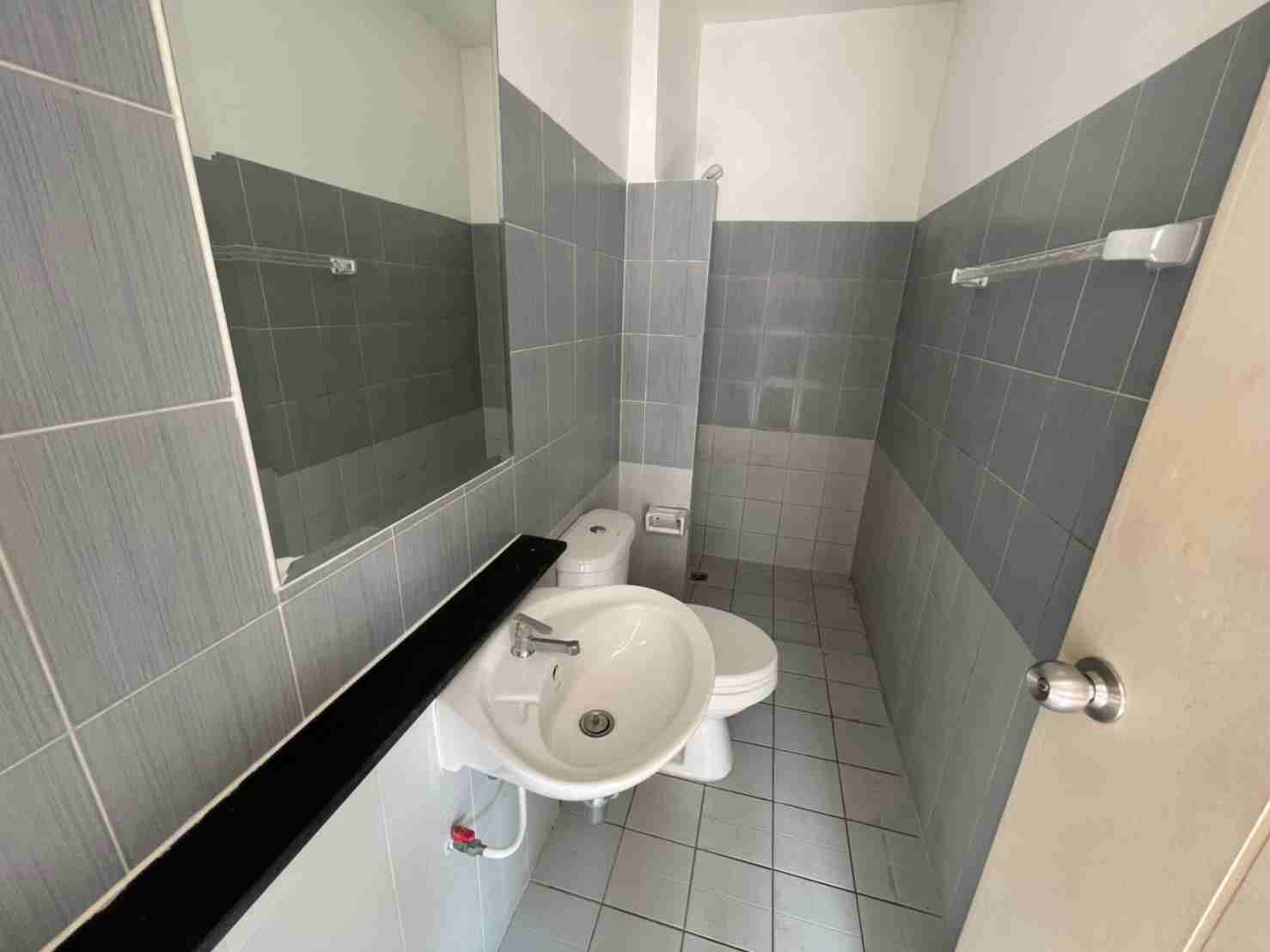 ขายทาวน์เฮ้าส์หลังริม เอโทล มัลดีฟส์ บีช ศรีนครินทร์-วงแหวน