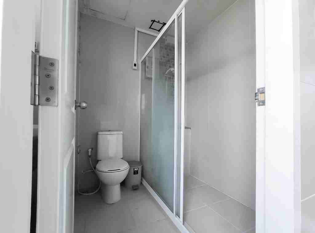 ขายคอนโด แฮปปี้คอนโด แอนด์ สปอร์ตคลับ รัชดา 18 โครงการใกล้รถไฟฟ้า MRT สุทธิสาร