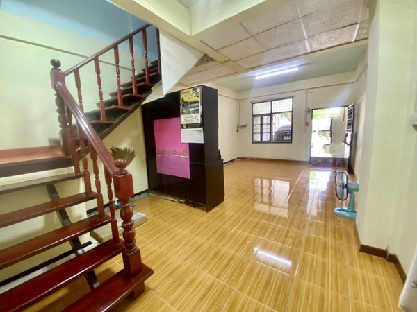 ทาวเฮ้าส์ หมู่บ้าน อยู่เจริญ คลอง 2 ธัญบุรี