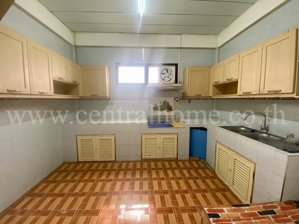 ทาวเฮ้าส์ หมู่บ้าน อยู่เจริญ คลอง 2 ธัญบุรี