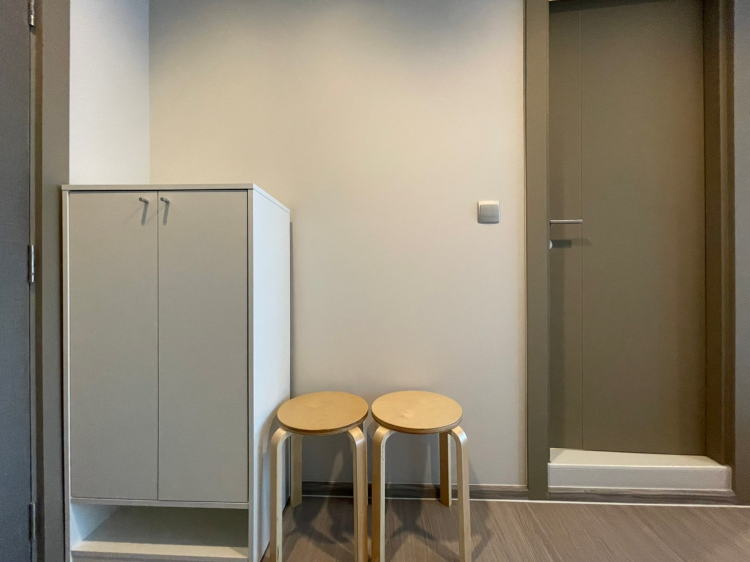 เช่า ไลฟ์ อโศก พระราม 9 (Condo Life Asoke - Rama 9) เฟอร์นิเจอร์ครบ + เครื่องใช้ไฟฟ้าครบ 