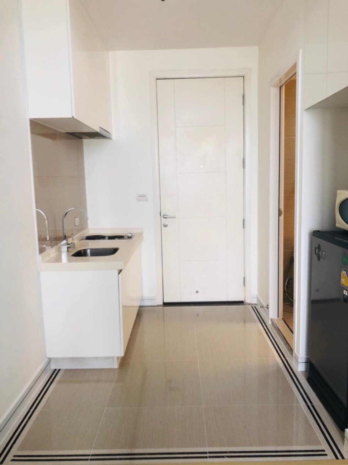 ทีซี กรีน พระราม 9 (TC Green Condo ) ใกล้ Mrt พระราม 9   เฟอร์นิเจอร์+เครื่องใช้ไฟฟ้าครบ+พร้อมเข้าอยู่ 