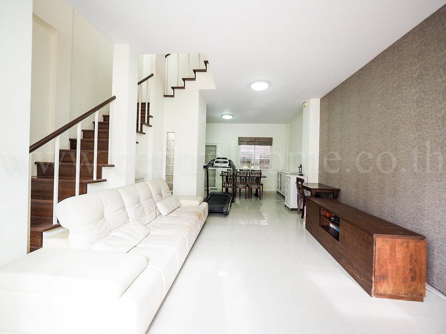 ทาวน์โฮม บ้านริมสวนตะวันใส ประชาอุทิศ 4 ดอนเมืองนเมือง