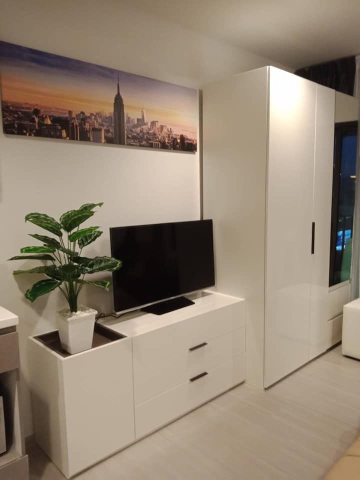 ไลฟ์ อโศก พระราม 9 (Condo Life Asoke - Rama 9)