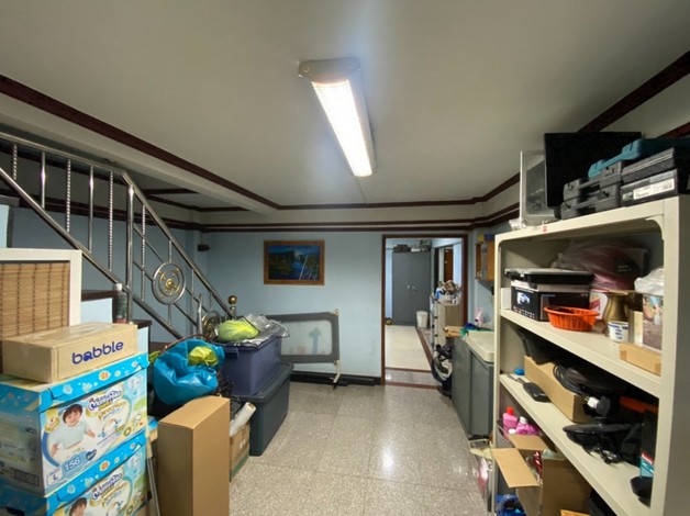 ขายอาคารพาณิชย์ 2 คูหา 5 ชั้น  ติดถนนเศรษฐกิจ ทำเลดี อำเภอเมืองสมุทรสาคร จังหวัดสมุทรสาคร