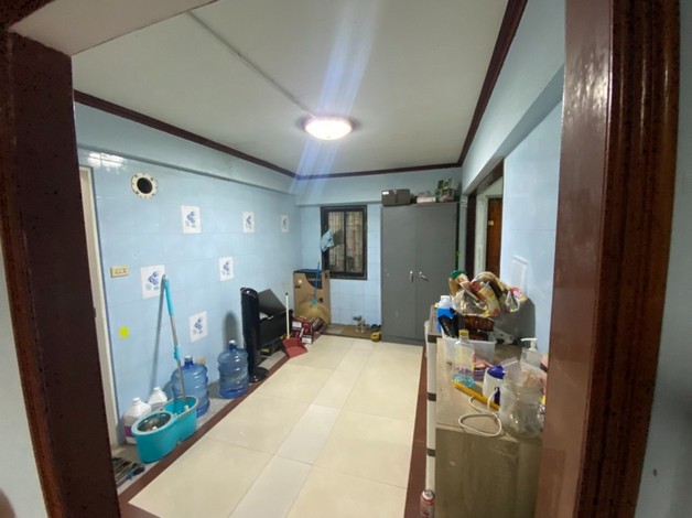 ขายอาคารพาณิชย์ 2 คูหา 5 ชั้น  ติดถนนเศรษฐกิจ ทำเลดี อำเภอเมืองสมุทรสาคร จังหวัดสมุทรสาคร