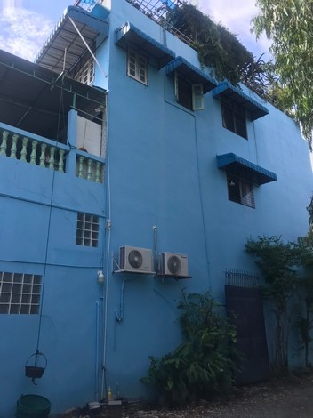 ให้เช่าตึกแถว 2 คูหา ทำเลทอง พร้อมเนื้อที่รวม 231 ตรว. ติดถนนรามอินทรา กม.4 เยื้อง Ease Park