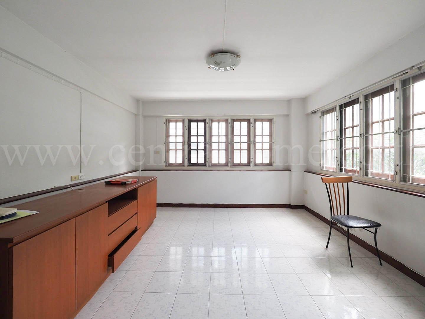 อาคารพาณิชย์ หลังริม พรานนก ซอย 7