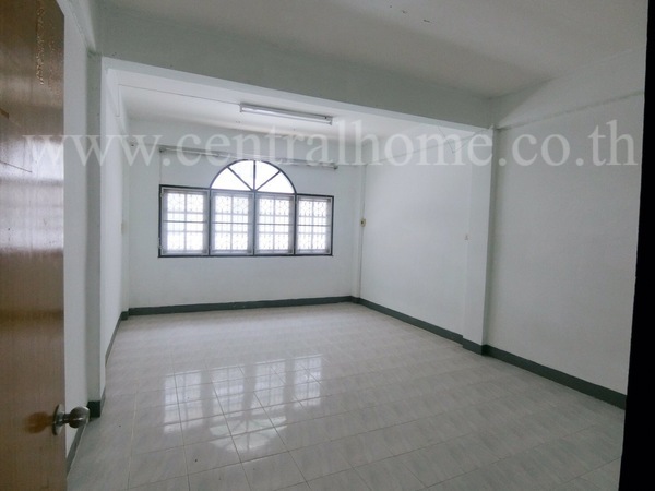 อาคารพาณิชย์ 3 ชั้น เพชรเกษม 33 ใกล้ MRT ภาษีเจริญ