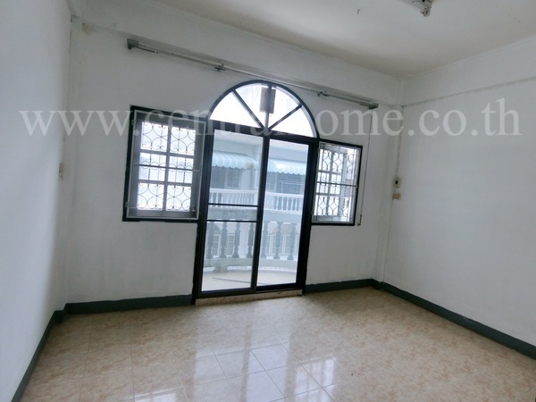 อาคารพาณิชย์ 3 ชั้น เพชรเกษม 33 ใกล้ MRT ภาษีเจริญ