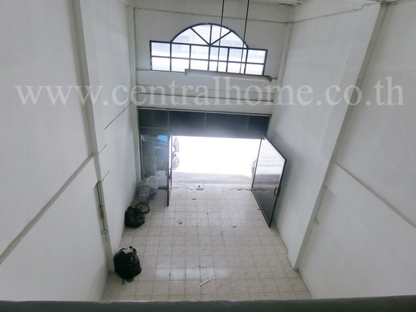 อาคารพาณิชย์ 3 ชั้น เพชรเกษม 33 ใกล้ MRT ภาษีเจริญ